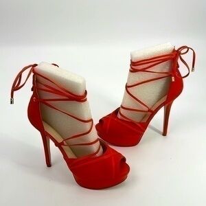 New in box Guess orange suede and leather laced platform shoes size 7 “the raja”